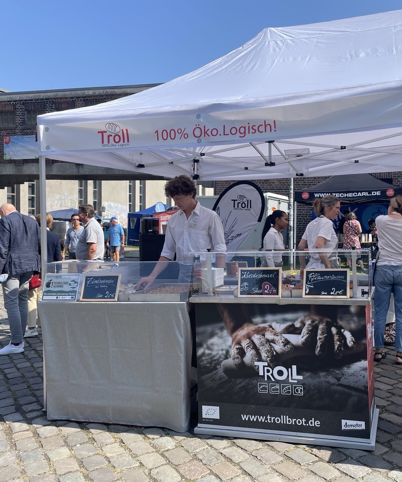 Stand der Bäckerei Troll