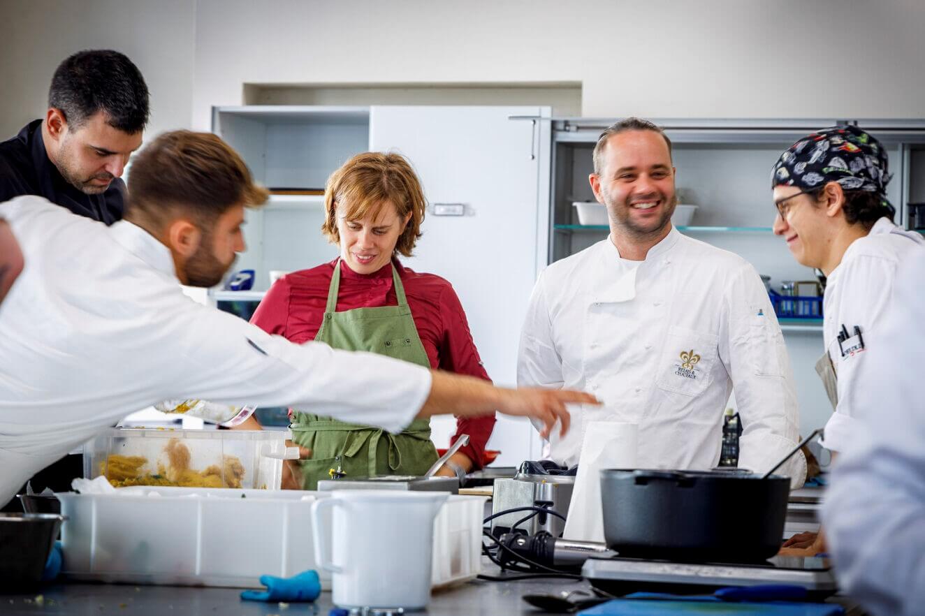 PLANETARY HEALTH DIETS AND COOKING: TRAINING FOR SCHOOL CHEFS AT THE UNIVERSITY OF GASTRONOMIC SCIENCES