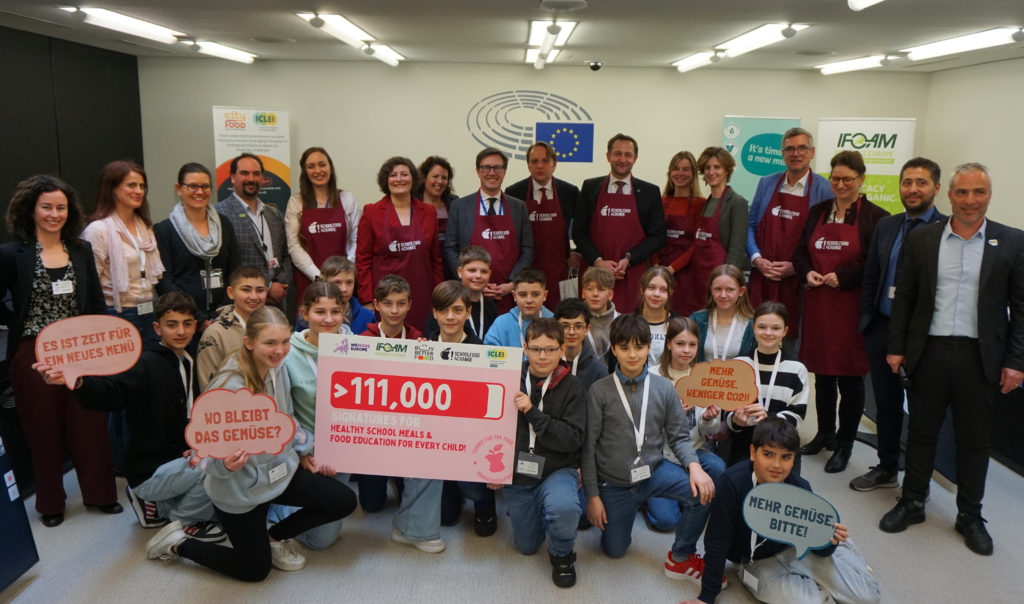 Advocating for Change: European Students call for Healthy School Meals and Food Education at the European Parliament